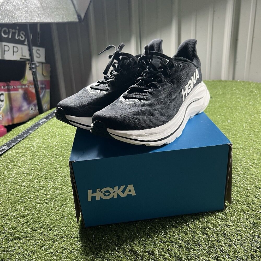 HOKA Clifton 10 Women's Size 8 Black White Running Shoes New In Box